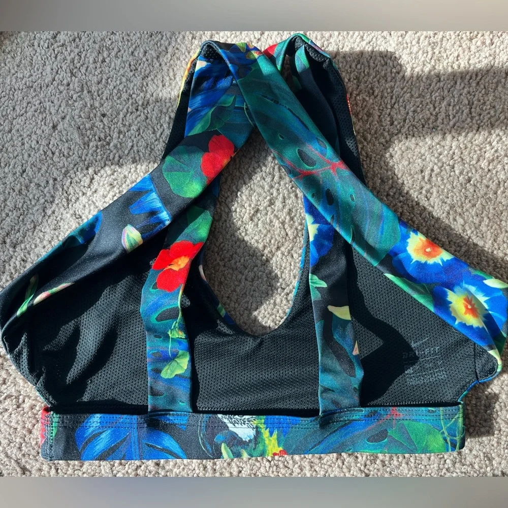 Nike Hyper Femme Indy Sports Bra Black Tropical Floral Print XS Light Support